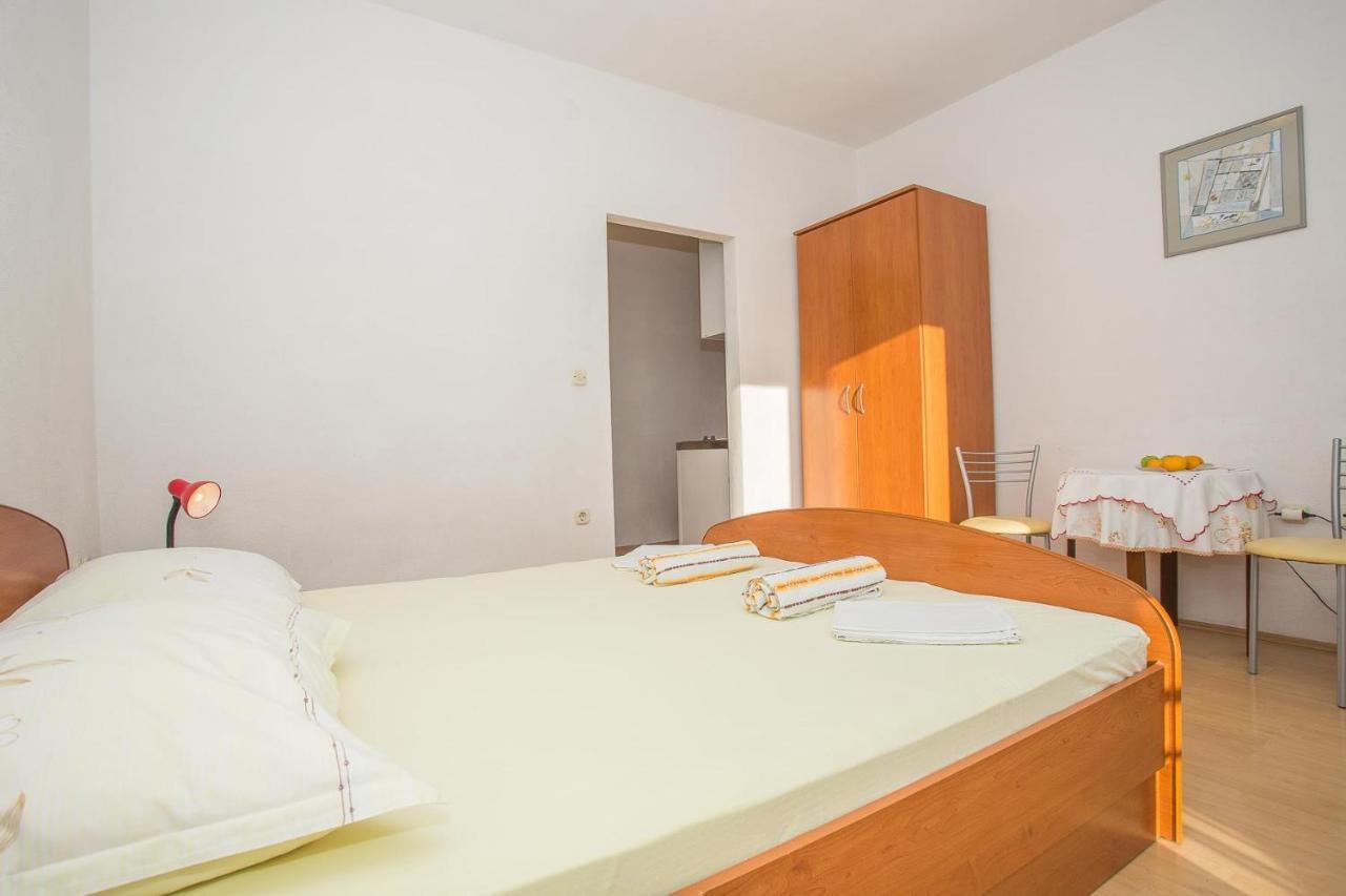 Apartments Nuic 748 Makarska Exterior photo